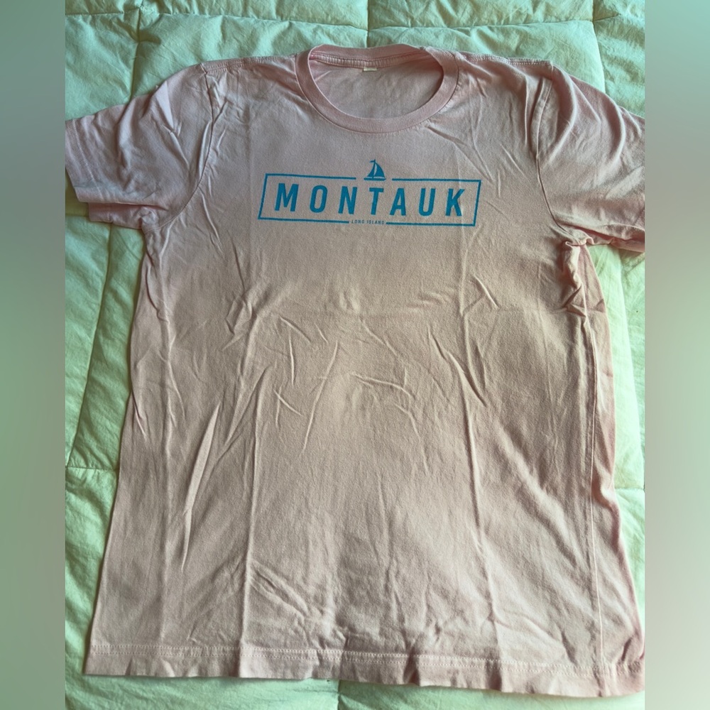 Montauk Pink T-Shirt size medium excellent condition